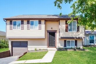 Building Photo - 3137 Dewbourne Dr