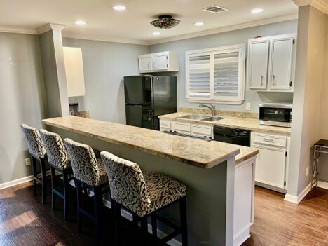 Foto del edificio - 1100 Woodlawn Ave