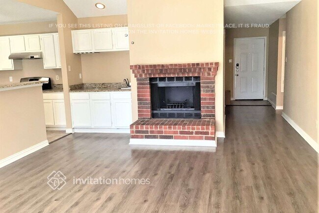 Foto del edificio - 4965 Briar Oaks Ln