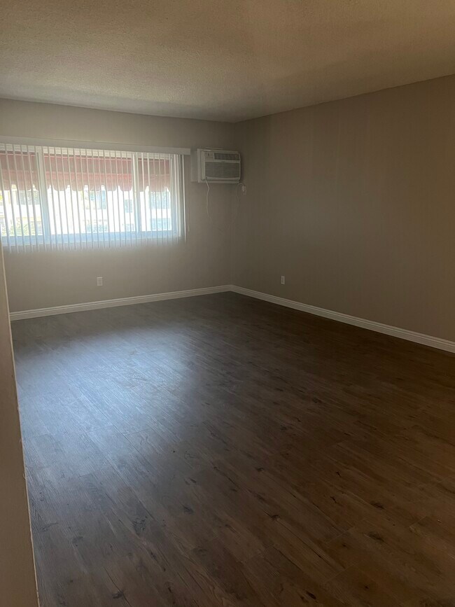 Foto del edificio - 11413 Oxnard St