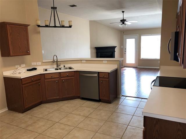 Foto del edificio - 2824 Quarter Horse Ln