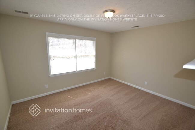 Building Photo - 2498 Quentin Dr