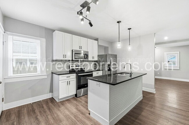 Building Photo - 218 Jefferson Ave