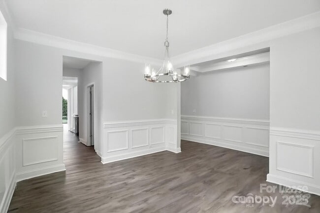 Building Photo - 5409 Verona Rd