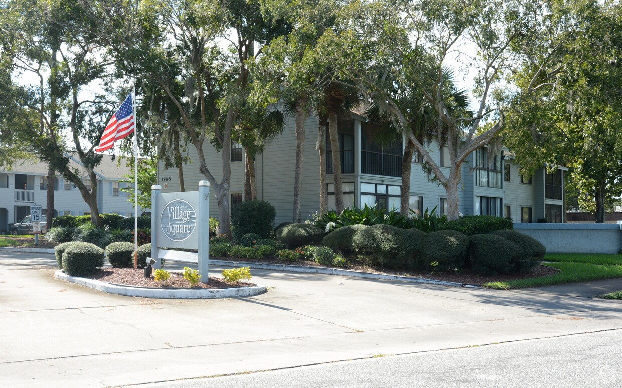 Village Square Apartments Titusville, FL