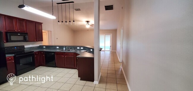 Building Photo - 471 S Hamilton Springs Rd