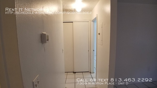 Building Photo - Tampa ~ 2BD/1BTH With Tile Floors Throughout