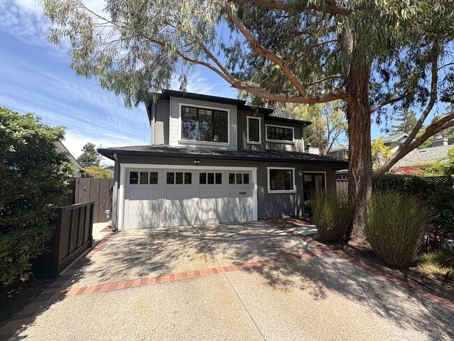 Building Photo - Spacious 5BR/3.5BA Palo Alto Home with Gourmet Kitchen & Large Backyard