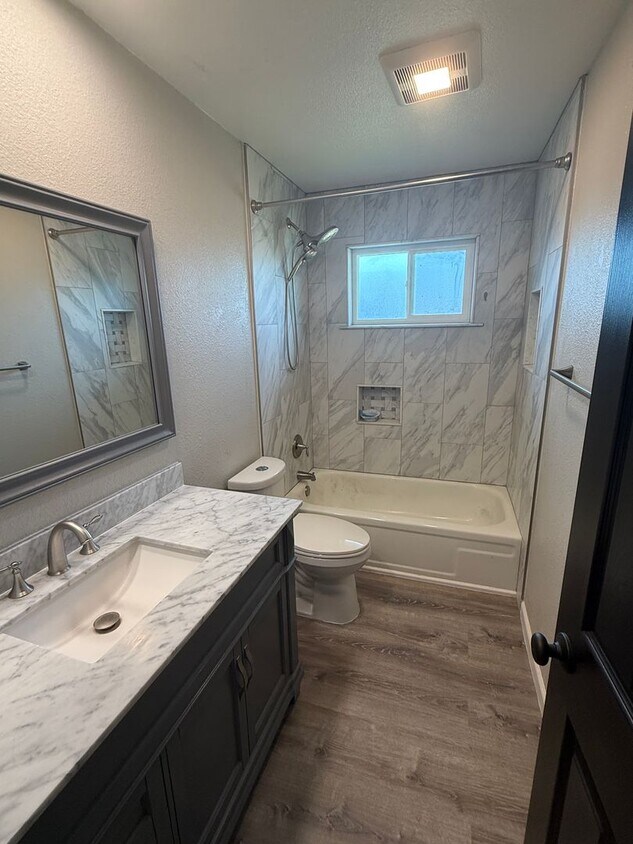 Foto del edificio - 708 Meadow Way