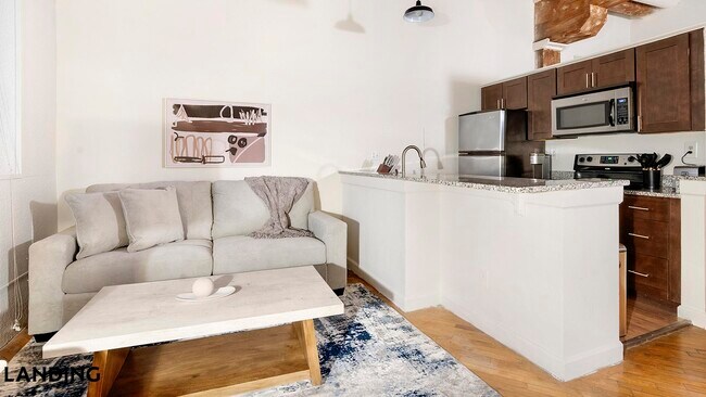 Foto del edificio - 121 S Fremont Ave