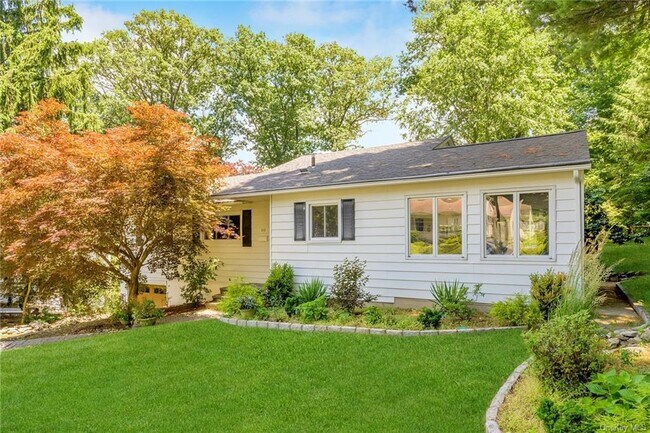 Foto del edificio - 212 Crest Dr