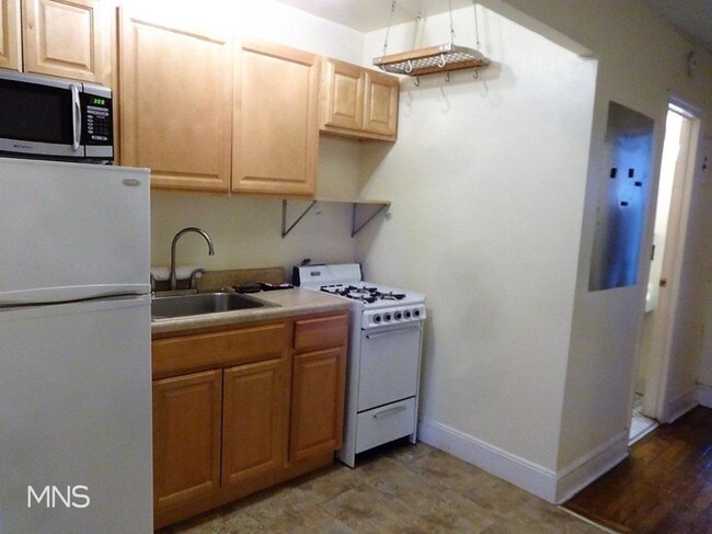 Building Photo - 254 Dekalb Ave