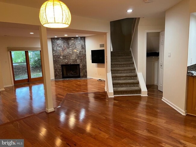 Building Photo - 1710 Chanticleer