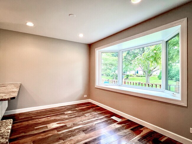 Foto del edificio - 1044 Devonshire Ave