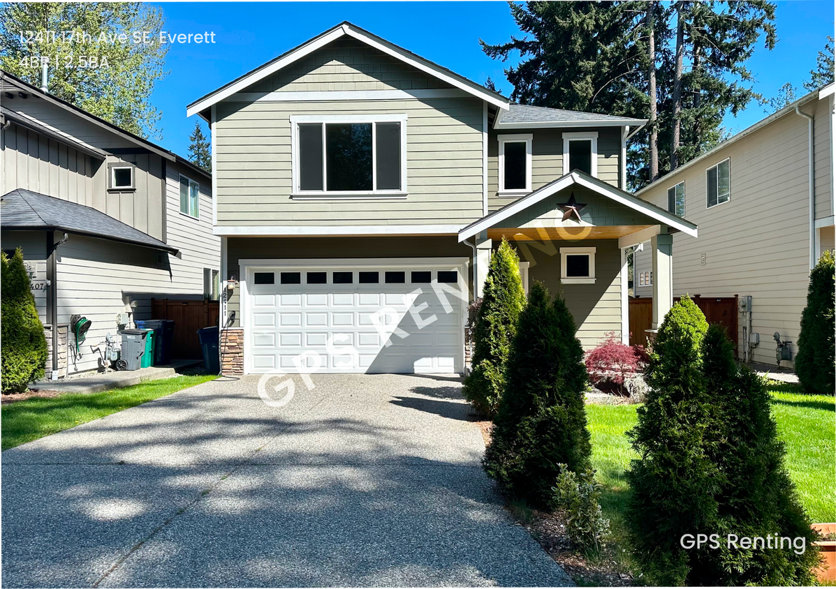 Primary Photo - Beautiful 4 Bed, 2.5 Bath, home