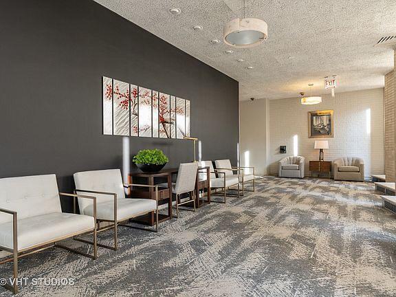 Foto del edificio - 3950 N Lake Shore Dr