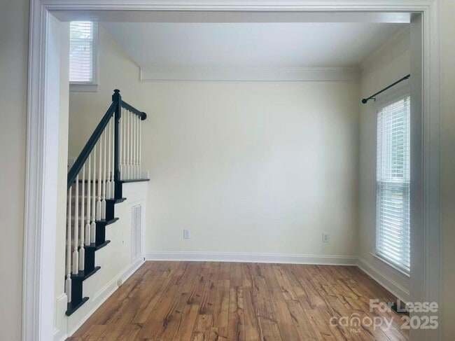 Building Photo - 14843 Middlesborough Dr