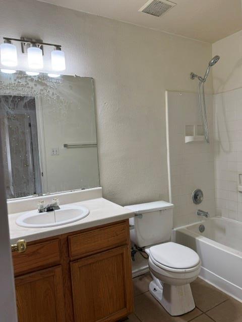 Building Photo - 710 Eaglecreek Dr