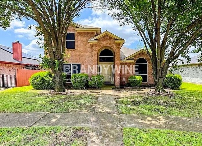 Building Photo - 2830 Coral Dr