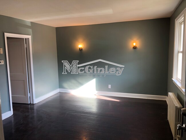 Building Photo - 948 Argonne Dr