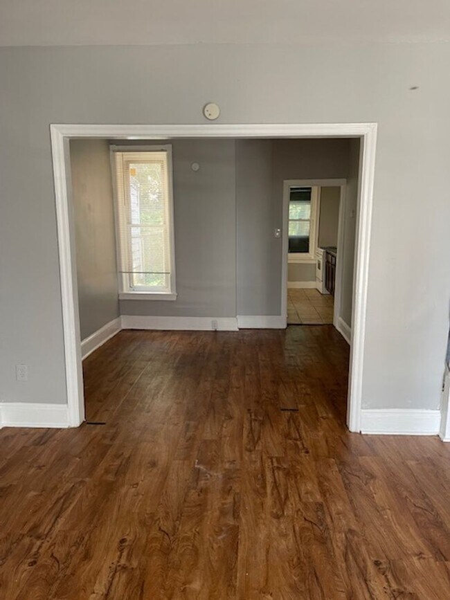 Building Photo - Spacious 3BR Home with Patio in West Phila...