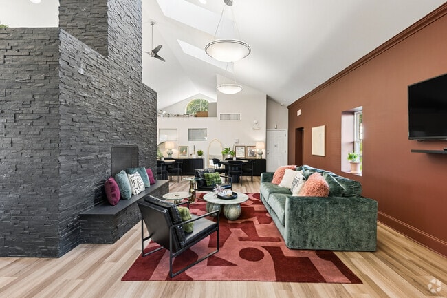 Lobby - Emerald Gardens