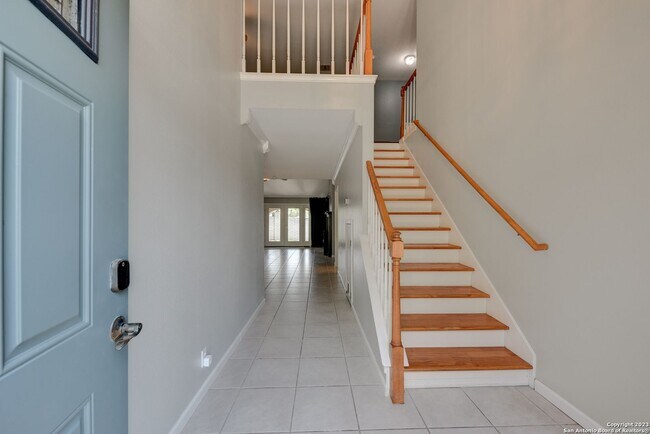 Foto del edificio - Move In Ready - Short Term Lease available