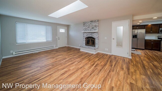 Foto del edificio - 7005 65th Ave NE