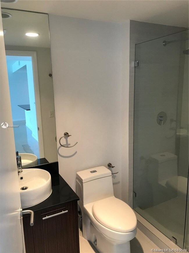 Building Photo - 3951 S Ocean Dr