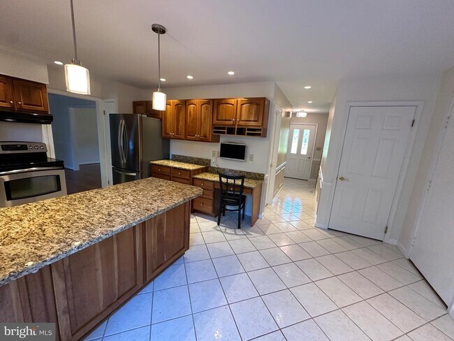 Building Photo - 11405 Archer Cir