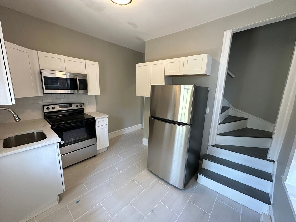 Foto principal - Discover the charm of this spacious 3-bedr...
