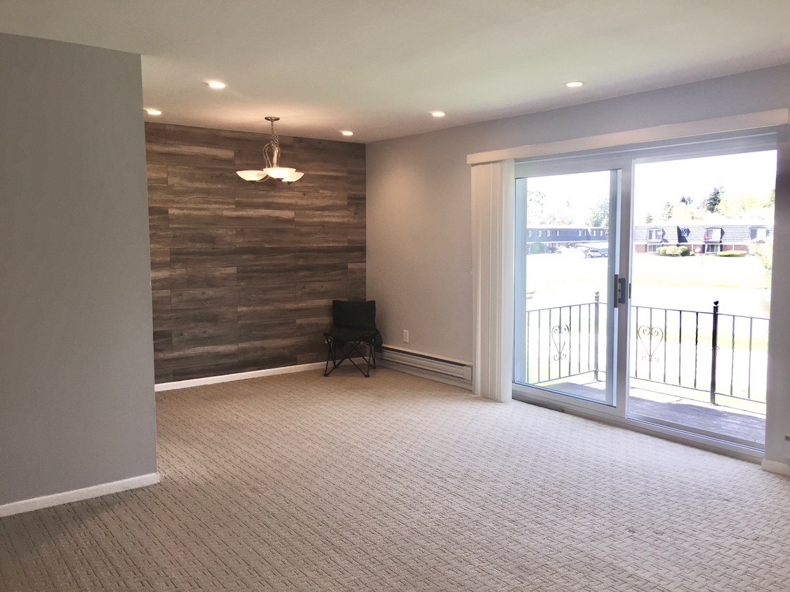 Living room dining - 1814 Colonial Village Way