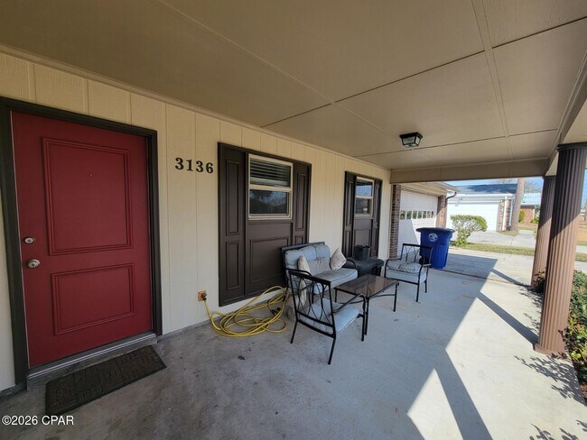 Building Photo - 3136 Lawton Ct