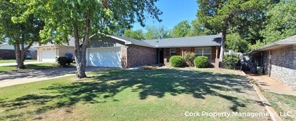 Building Photo - 3905 Whispering Heights Dr