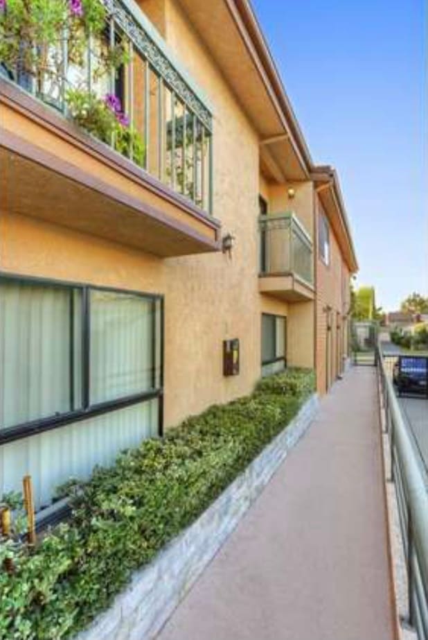 Building Photo - 1144 Rosedale Ave