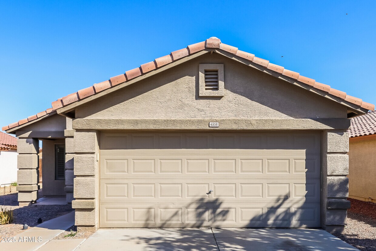 Foto principal - 6558 W Nez Perce St