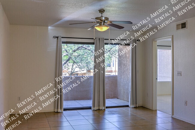 Foto del edificio - 7255 E Snyder Rd