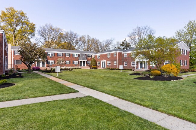 Building Photo - Matawan Court Apartments