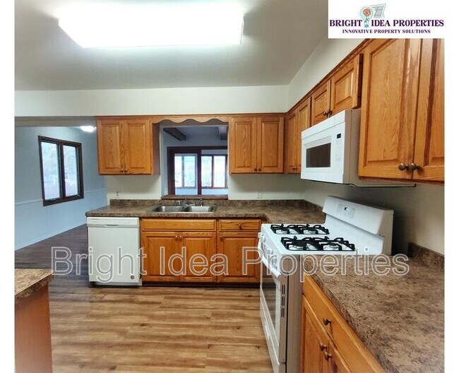 Foto del edificio - 4818 Hampshire Ave N