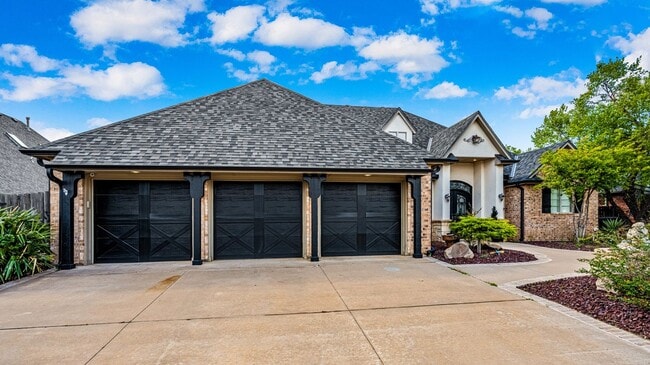 Building Photo - 404 NW 76th- Hot new listing!