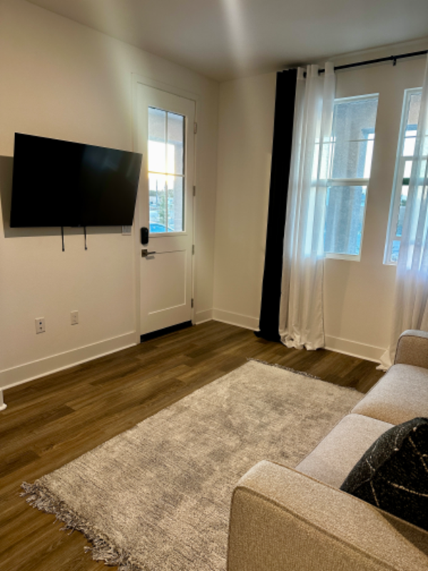 Foto del edificio - 7783 Howard Ct
