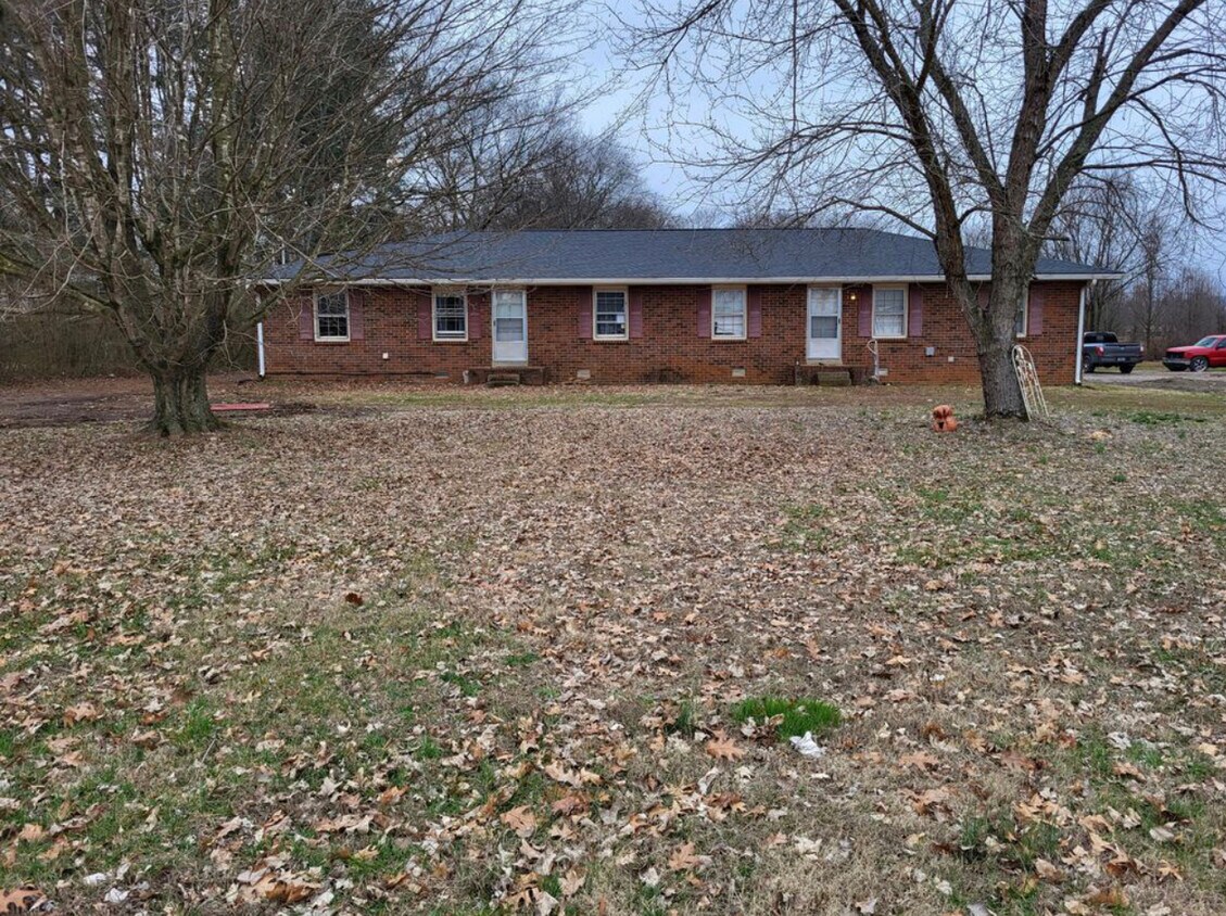 2717 Blackman Rd, Murfreesboro, TN 37129 Townhome Rentals in