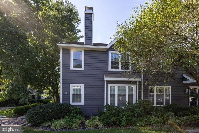Foto del edificio - 112 Whistling Swan Ln