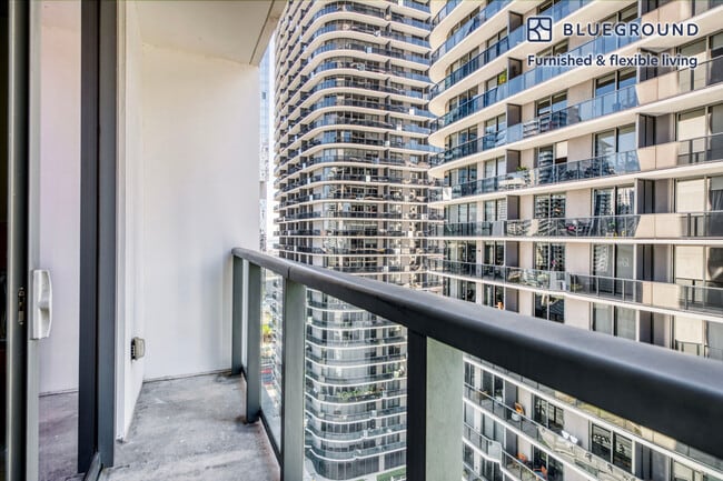 Foto del edificio - 86 SW 8th St