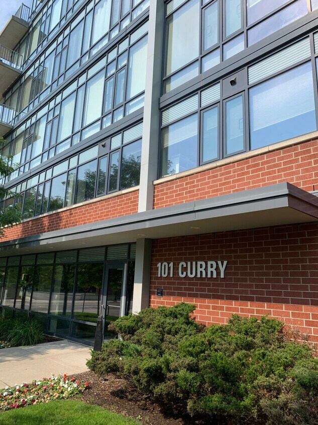 Primary Photo - 101 Curry Ave