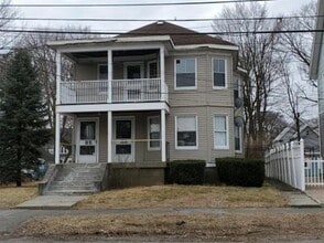 Building Photo - 35 Lawrence St