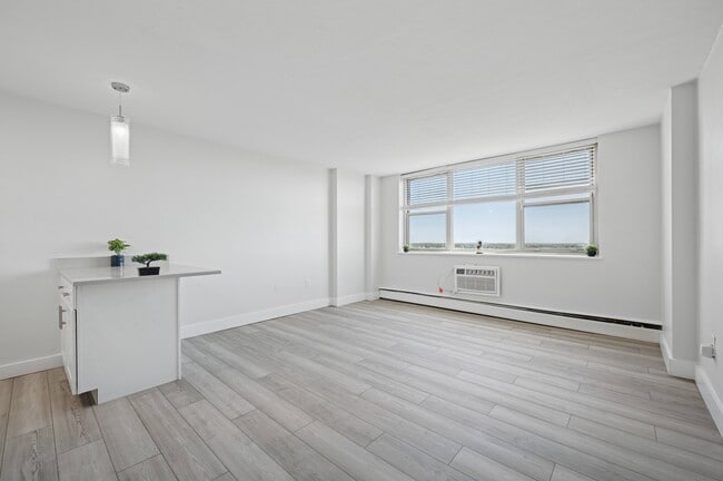 Building Photo - YONO