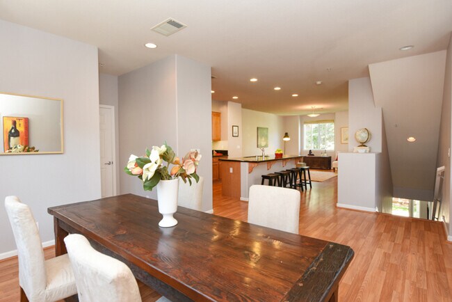 Foto del edificio - 2401 Maritime Way