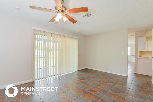 Building Photo - 2801 Fern Ln