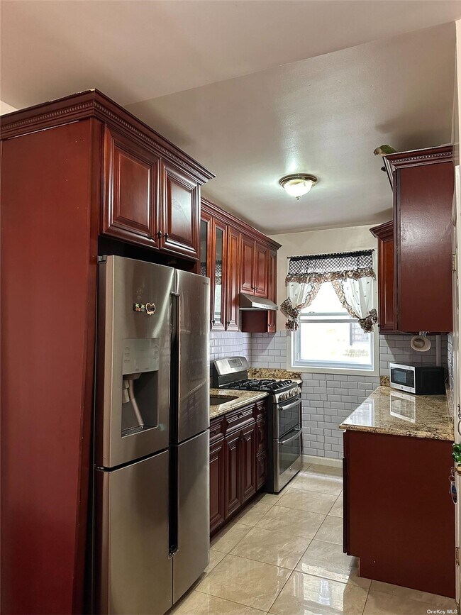 Building Photo - 30-11 85th St